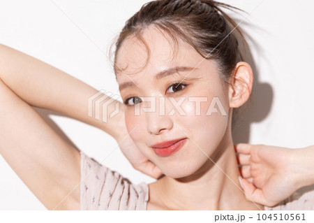 ビューティー　女性のポートレート 104510561