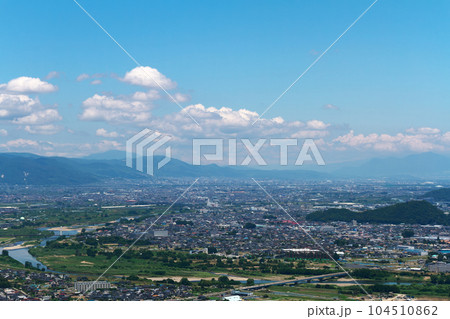 姨捨SA（下り）からの眺め　長野自動車 104510862