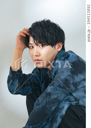男性のファッションポートレート メンズコスメ スキンケア 男性のファッションポートレート メンズコスメ スキンケア 104513892