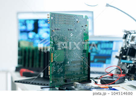 クリーンルームで基板を検査する 104514680