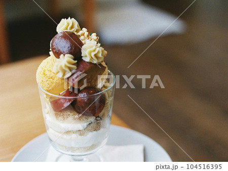 film / cafe time 104516395