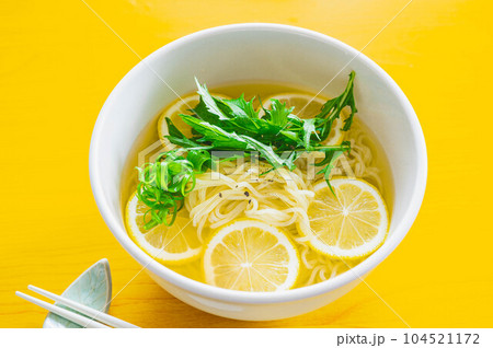 冷やしレモンラーメン 冷やしレモンラーメン 104521172