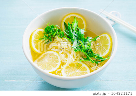 冷やしレモンラーメン 冷やしレモンラーメン 104521173