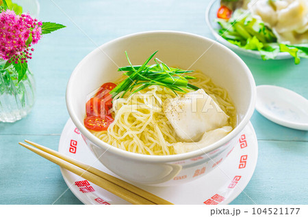 鶏むね肉の冷やしラーメン 104521177