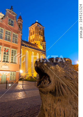 view of Basilica of St. Mary at night. Gdansk, Poland 104521324