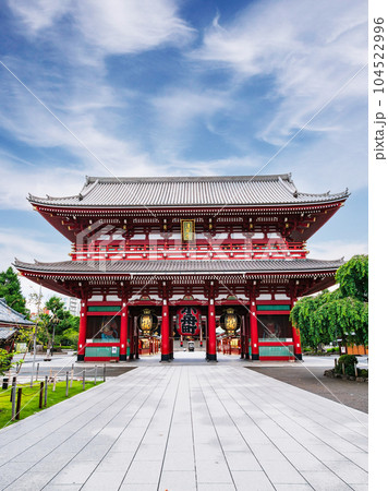 浅草寺　宝蔵門　縦構図 104522996