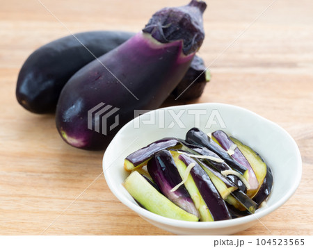 水なすの漬物 104523565