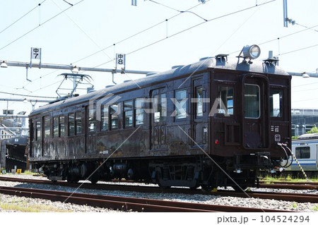 車両基地に停車するクモハ12形 車両基地に停車するクモハ12形 104524294