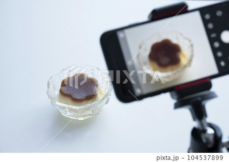 スマホで物撮りのイメージ スマホで物撮りのイメージ 104537899