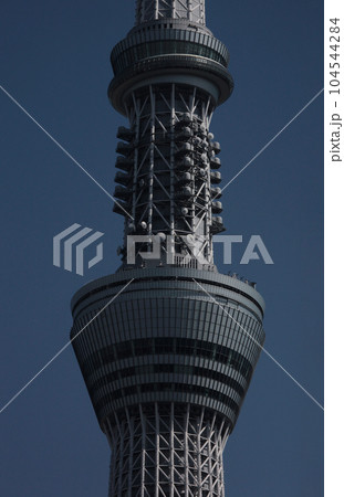 超高層タワーの複雑な制振構造の骨組み 超高層タワーの複雑な制振構造の骨組み 104544284