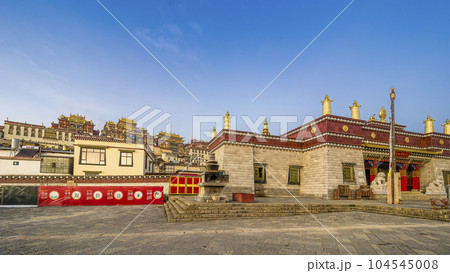 中国雲南省シャングリラ市・ソンツェリン寺 / Songzanlin Monastery, China 104545008
