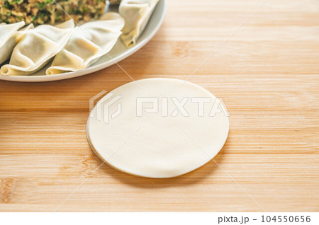 餃子の皮 104550656
