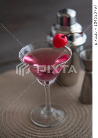 カクテル 104550797