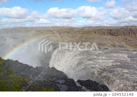 アイスランド、デティフォスの滝 アイスランド、デティフォスの滝 104552148