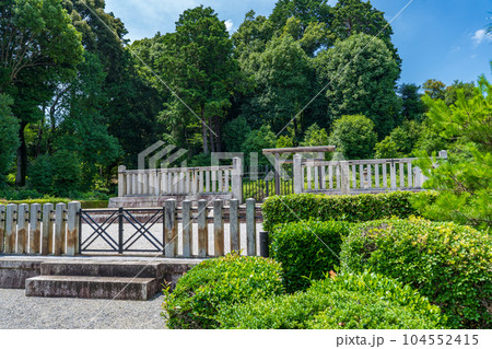 京都市左京区　第六十八代　後一條天皇　菩提樹院陵　 104552415