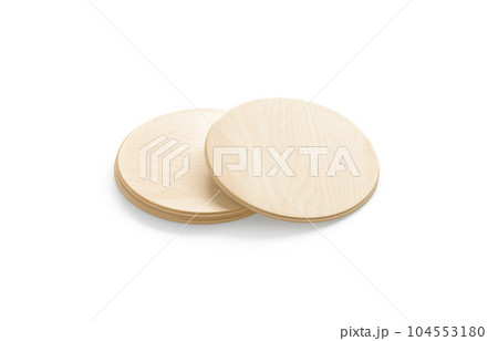 Blank round wood plate mockup stack, side view 104553180