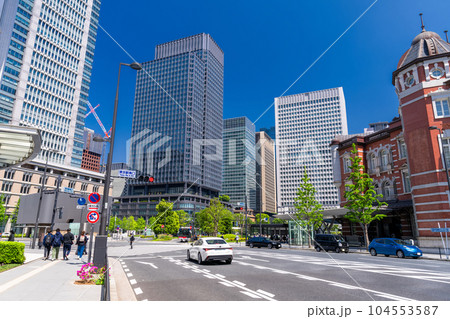 《東京都》初夏の丸の内オフィス街 104553587
