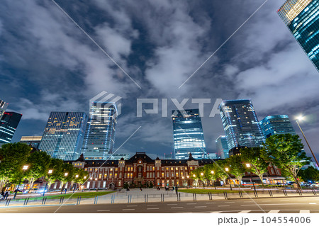 東京駅 千代田区 午後 都心 夜景 オフィス街 高層ビル 丸の内 新丸の内 ビル タクシー 鉄道 東京駅 千代田区 午後 都心 夜景 オフィス街 高層ビル 丸の内 新丸の内 ビル タクシー 鉄道 104554006