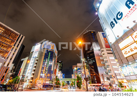 東京駅 千代田区 午後 都心 夜景 オフィス街 高層ビル 丸の内 新丸の内 ビル タクシー 鉄道 東京駅 千代田区 午後 都心 夜景 オフィス街 高層ビル 丸の内 新丸の内 ビル タクシー 鉄道 104554625