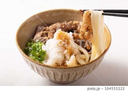 鬼おろし肉ぶっかけうどん 104555222