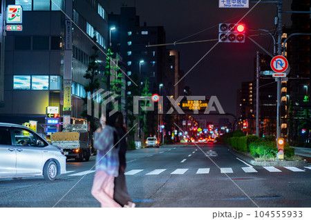 日光街道 国道 国道4号線 午後 深夜 夜 東京 速度 道路 街灯 走行中 一般道 日光街道 国道 国道4号線 午後 深夜 夜 東京 速度 道路 街灯 走行中 一般道 104555933