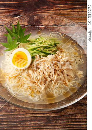 冷し鶏塩そうめん 冷し鶏塩そうめん 104556279