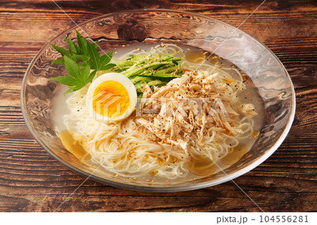 冷し鶏塩そうめん 冷し鶏塩そうめん 104556281