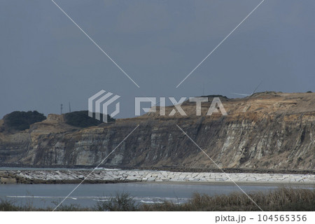 屏風ケ浦の海食崖/東洋のドーバー 104565356