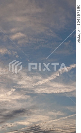 飛行機雲 飛行機雲 104567190