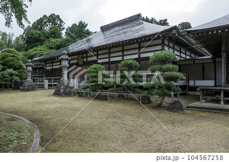 お葉付イチョウがある寺院と知られる古内山西光院建屋 お葉付イチョウがある寺院と知られる古内山西光院建屋 104567258