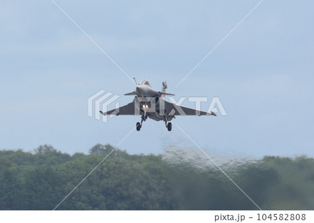 フランス空軍ラファール戦闘機離陸 フランス空軍ラファール戦闘機離陸 104582808