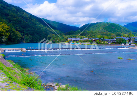 【京都風景】嵐山は平安の貴族が愛した風光明媚な地 【京都風景】嵐山は平安の貴族が愛した風光明媚な地 104587496