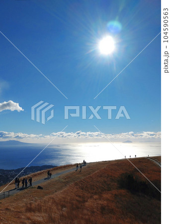 冬の大室山から見た太平洋 冬の大室山から見た太平洋 104590563