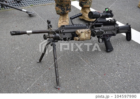 M249軽機関銃 104597990