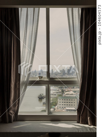 Enjoy a cup of tea or coffee with beautiful Chao Phraya River View, see though the window. 104604573