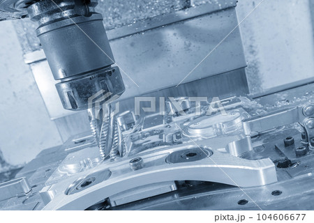 The automotive parts manufacturing process by rough cutter. The automotive parts manufacturing process by rough cutter. 104606677