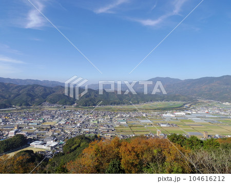 冨士山より望む大洲盆地(愛媛県大洲市) 冨士山より望む大洲盆地(愛媛県大洲市) 104616212