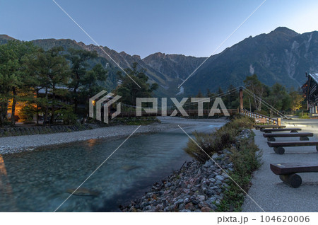 上高地の夜明け 上高地の夜明け 104620006