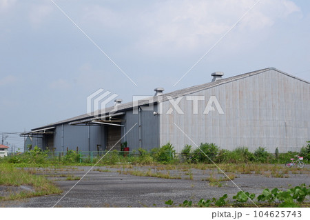 閉鎖された物流施設 104625743