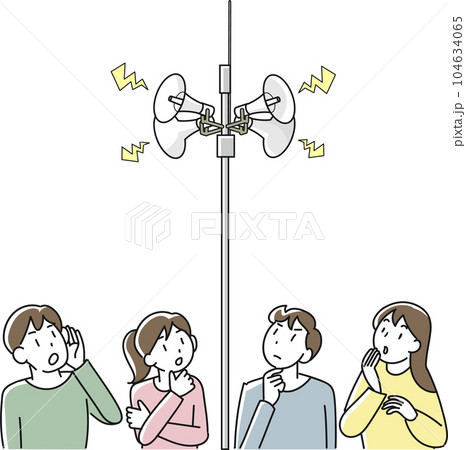 防災無線の情報を聞く人々 104634065