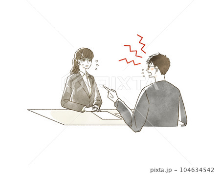 スーツ姿の女性にクレームをつけている男性 104634542
