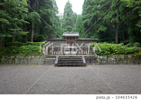 後宇多天皇 蓮華峯寺陵（京都府京都市右京区北嵯峨朝原山町） 104635426