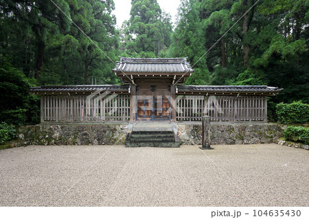 後宇多天皇 蓮華峯寺陵（京都府京都市右京区北嵯峨朝原山町） 104635430