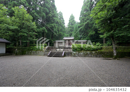 後宇多天皇 蓮華峯寺陵（京都府京都市右京区北嵯峨朝原山町） 104635432
