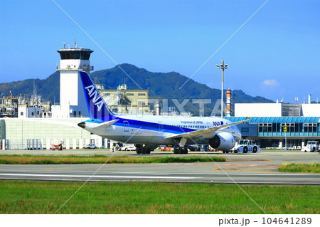 【愛媛県】晴天の松山空港 【愛媛県】晴天の松山空港 104641289