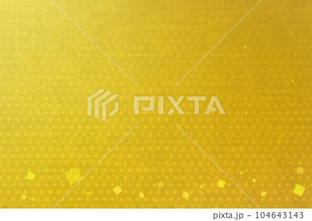 伝統の金の和紙に金箔と和柄模様 104643143