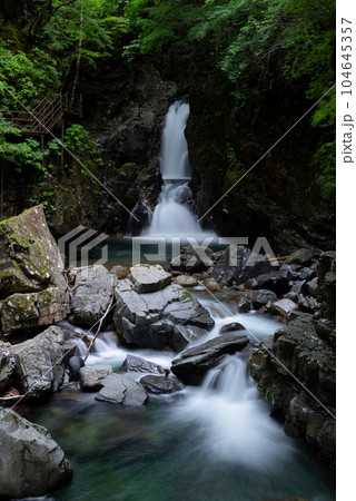 小坂の滝巡り　三ッ滝 104645357