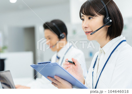 白衣のオペレーター 白衣のオペレーター 104646018