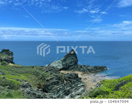 石垣島本島最西端の絶景・御神崎 石垣島本島最西端の絶景・御神崎 104647094