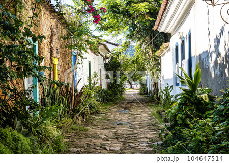 Fire street, Rua do Fogo at Paraty, Brazil with colonial houses and streets 104647514